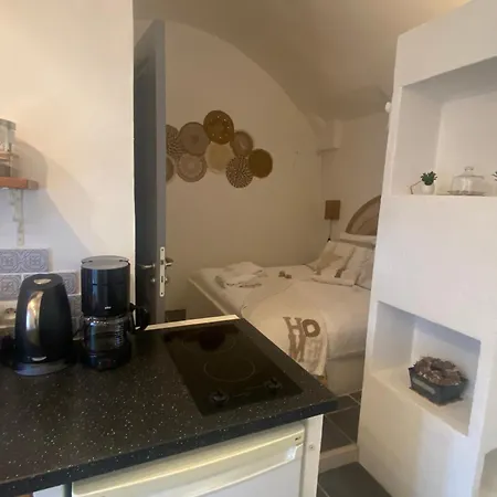 Flora Hébergement de vacances *