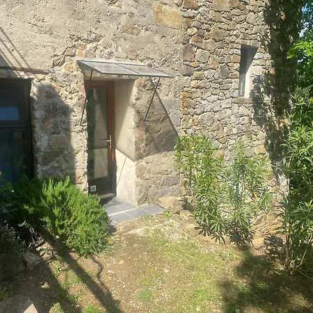 Flora Hébergement de vacances